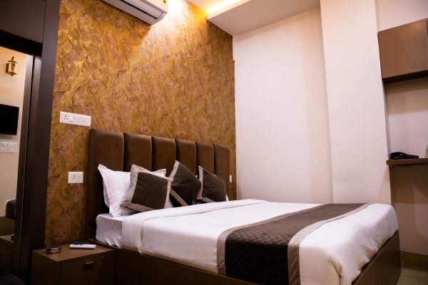 Deluxe Room - Image 2