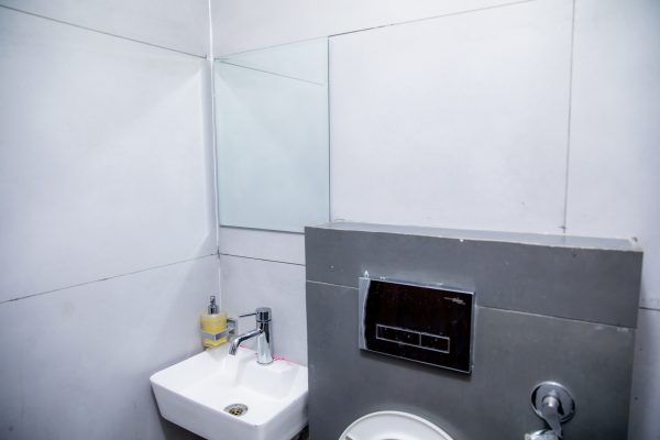 Executive Suite - Image 6